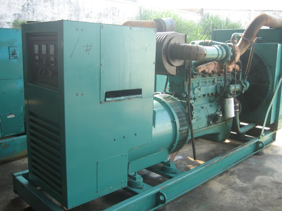 和平镇租赁发电机- 发电机碳刷磨损的原因是什么