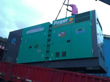 和平镇柴油发电机组转速不稳定时，如何对发动机进行维护？